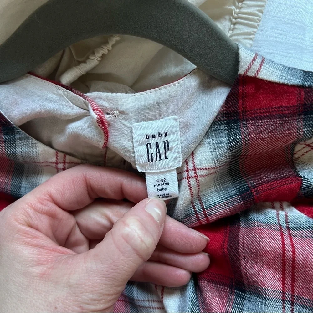 Baby Gap red plaid ruffle dress size 6-12 month